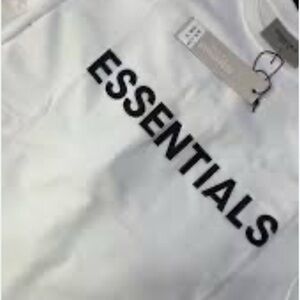 Essentials Fear Of God Unisex White Tee Shirt Black Front Logo Size S NWT